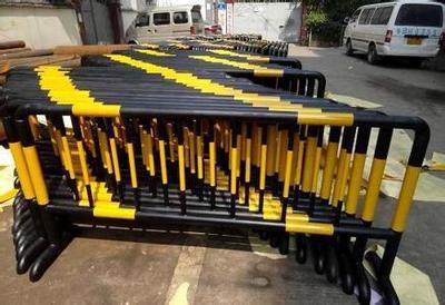 【供應(yīng)交通施工鐵馬護(hù)欄廠家 價(jià)格 安平縣恒祥道路護(hù)欄廠】?jī)r(jià)格,廠家,圖片,護(hù)欄/圍欄/欄桿,河北勁捷環(huán)保設(shè)備科技-